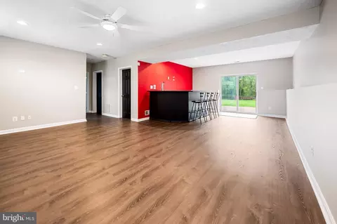 Living - 509 Silverside Rd, Edgewood, MD 21040 photo 3 of 4