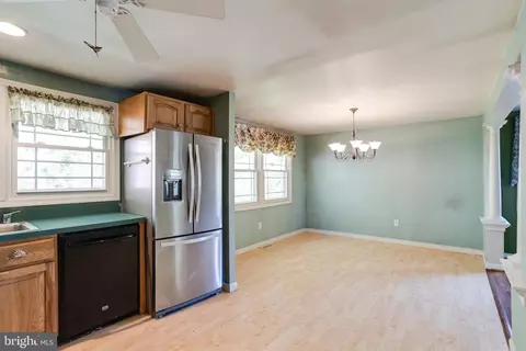 Kitchen - 505 Haverhill Rd, Joppa, MD 21085 photo 6 of 6