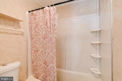 Bath - 505 Haverhill Rd, Joppa, MD 21085 photo 2 of 3