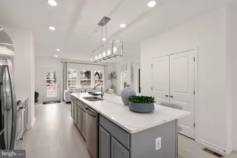 Kitchen - 197 Joppa Farm Rd, Joppa, MD 21085 photo 3 of 4