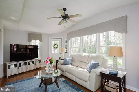 Living - 3009 Scotch Ct, Abingdon, MD 21009 photo 7 of 11