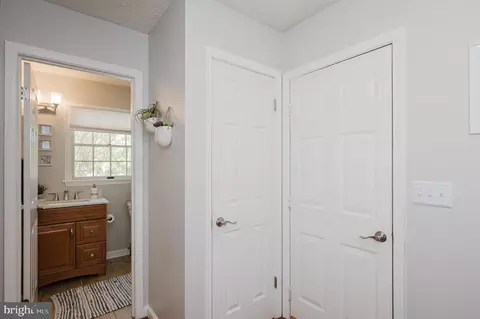 Entry Way - 3009 Scotch Ct, Abingdon, MD 21009 photo 4 of 5