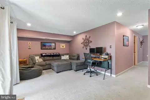 Living - 636 Stone Mill Ct, Abingdon, MD 21009 photo 4 of 6