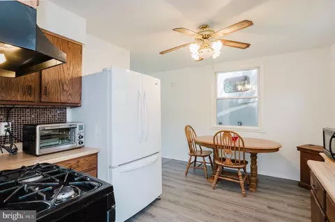 Kitchen - 1819 Hanson Rd, Edgewood, MD 21040 photo 2 of 4