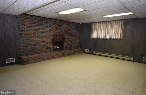 Living - 2309 Orsburn Ln, Joppa, MD 21085 photo 3 of 4
