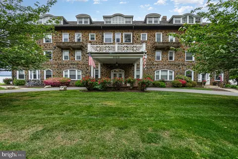 300 Commerce St #207, Havre De Grace, MD 21078