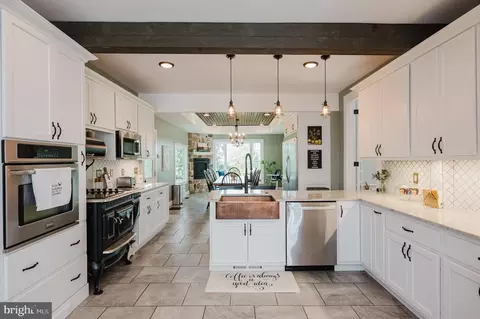 Kitchen - 2500 Rochelle Dr, Fallston, MD 21047 photo 2 of 9
