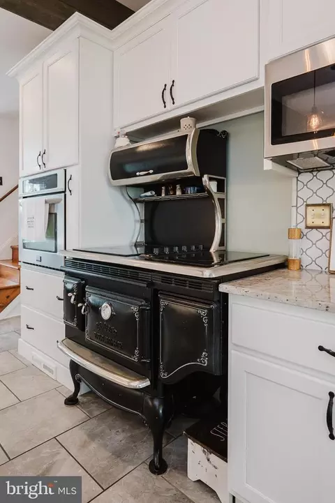 Kitchen - 2500 Rochelle Dr, Fallston, MD 21047 photo 5 of 9