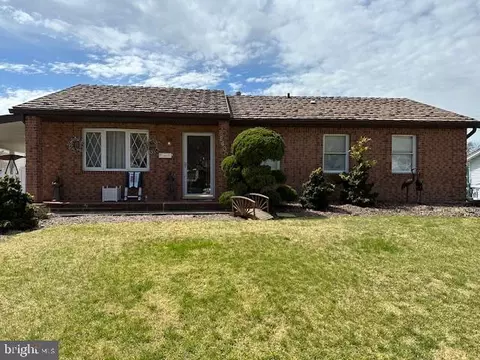 2600 Thornberry Dr, Edgewood, MD 21040