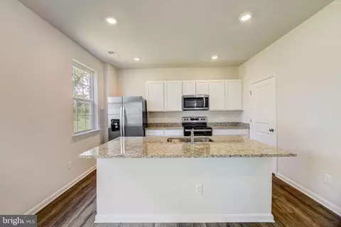 982 Pagonia Dr, Joppa, MD 21085 photo 9