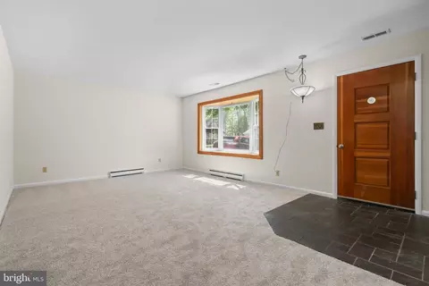 823 Bradley Rd, Joppa, MD 21085 photo 6