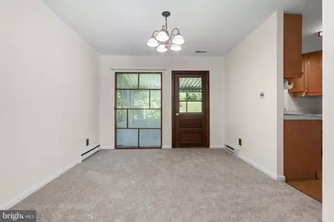 823 Bradley Rd, Joppa, MD 21085 photo 11