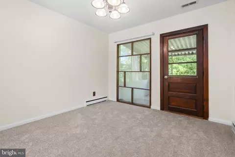 823 Bradley Rd, Joppa, MD 21085 photo 10