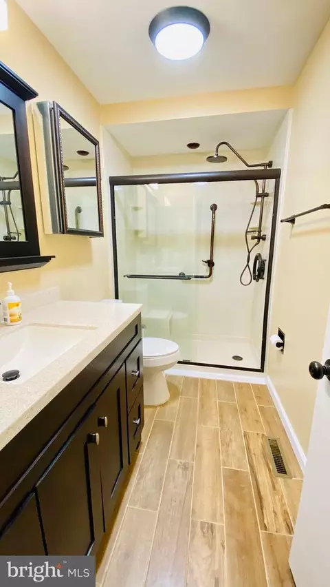 Bath - 514 Anchor Dr, Joppa, MD 21085 photo 2 of 3
