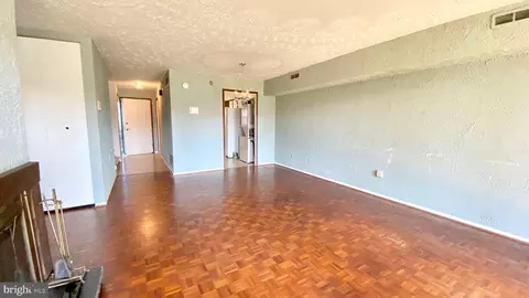 Living - 514 Anchor Dr, Joppa, MD 21085 photo 1 of 2