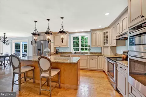 Kitchen - 3104 Moores Rd, Baldwin, MD 21013 photo 3 of 5