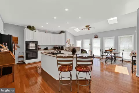 Kitchen - 417 Spry Island Rd, Joppa, MD 21085 photo 1 of 4