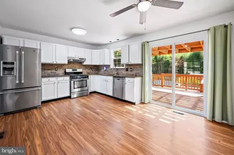 Kitchen - 3077 Ebbtide Dr, Edgewood, MD 21040 photo 1 of 3
