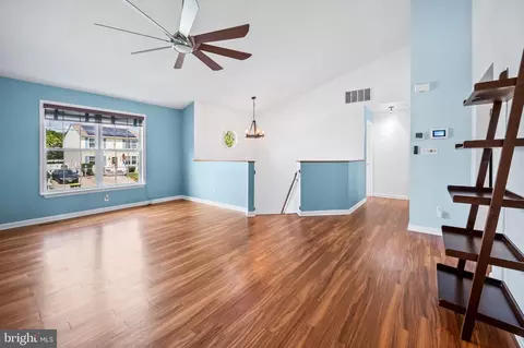 Living - 3077 Ebbtide Dr, Edgewood, MD 21040 photo 1 of 5