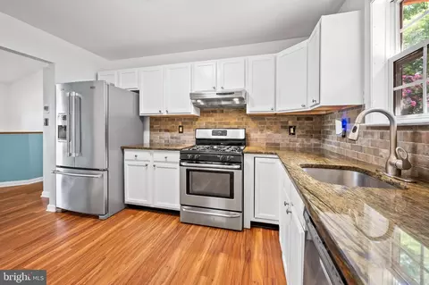 Kitchen - 3077 Ebbtide Dr, Edgewood, MD 21040 photo 3 of 3