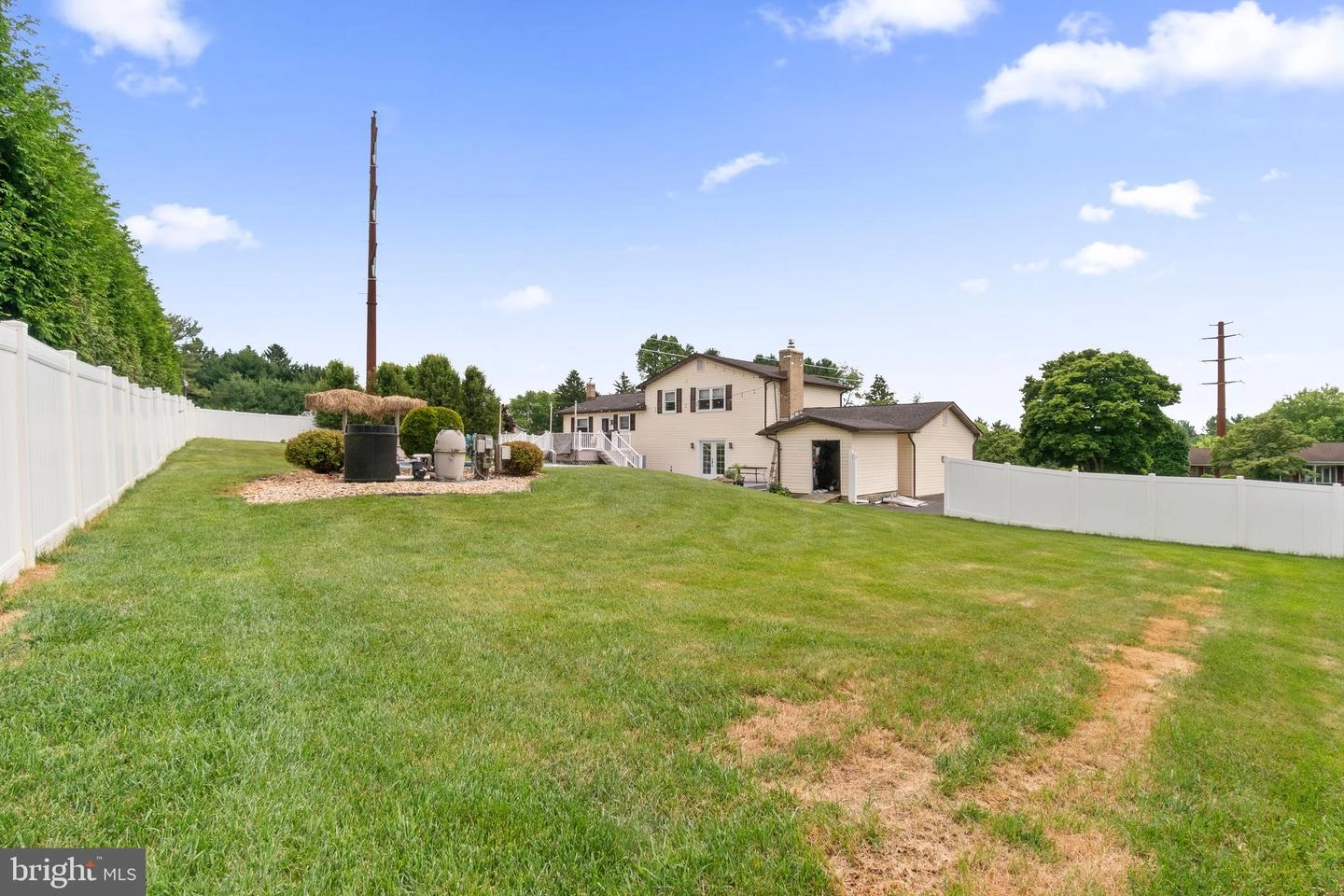 Exterior - 2504 Tally Ho Dr, Fallston, MD 21047 photo 7 of 9