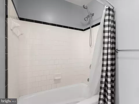 Bath - 3303 Pritchett Ln, Fallston, MD 21047 photo 9 of 10