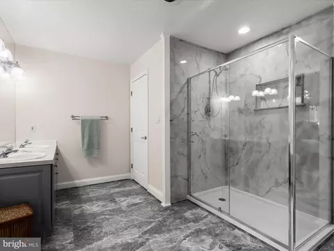 Bath - 3303 Pritchett Ln, Fallston, MD 21047 photo 6 of 10