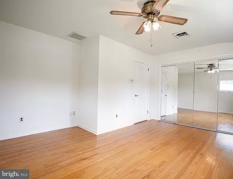 Bedroom - 2402 Bluefield Cir, Joppa, MD 21085 photo 2 of 5