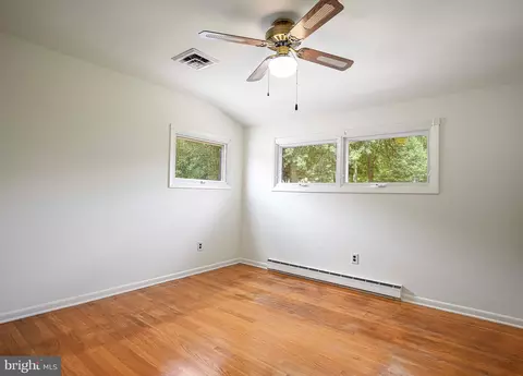 Bedroom - 2402 Bluefield Cir, Joppa, MD 21085 photo 1 of 5