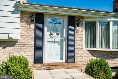 Entry Way - 2402 Bluefield Cir, Joppa, MD 21085 photo 1 of 1