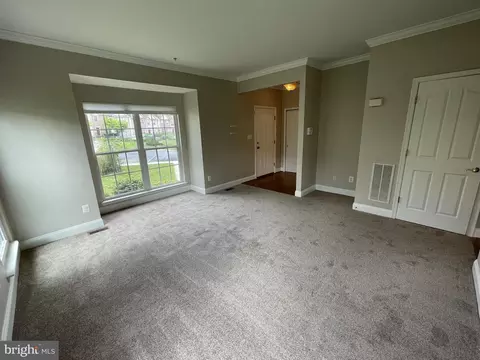 Living - 622 Berwick Ct, Abingdon, MD 21009 photo 3 of 11