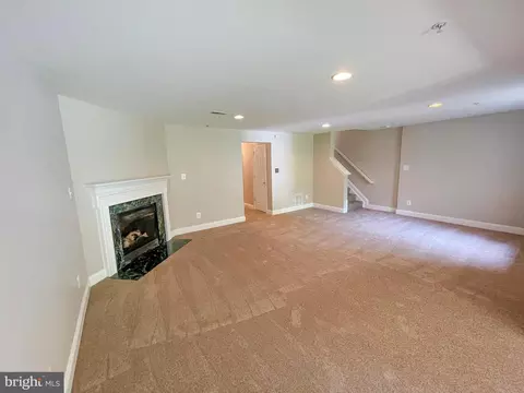 Living - 622 Berwick Ct, Abingdon, MD 21009 photo 10 of 11