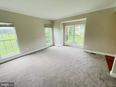 Living - 622 Berwick Ct, Abingdon, MD 21009 photo 4 of 11