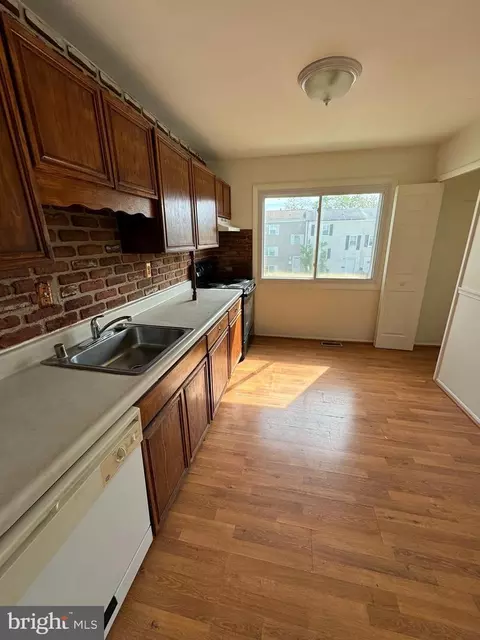 Kitchen - 1852 Simons Ct, Edgewood, MD 21040 photo 2 of 2