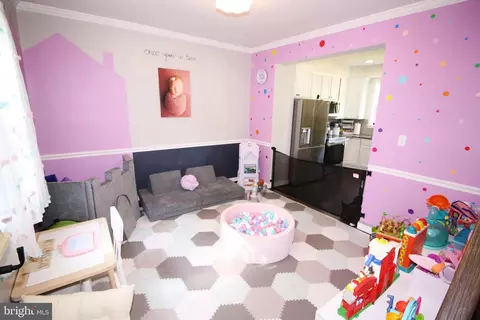 Entry Way - 2024 Singer Rd, Joppa, MD 21085 photo 6 of 8