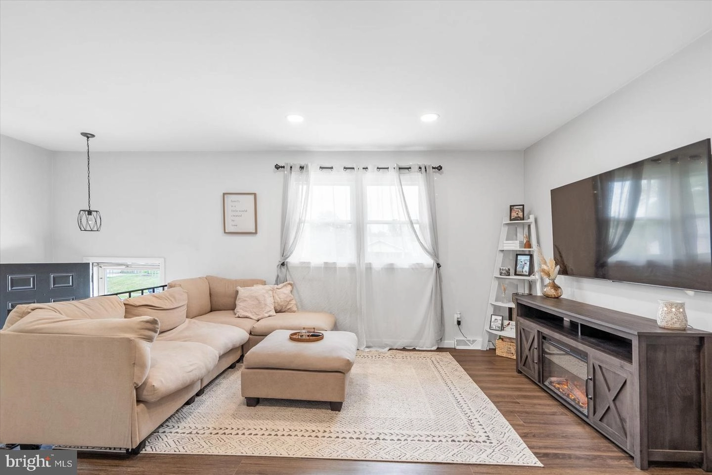 Living - 420 Haslett Rd, Joppa, MD 21085 photo 1 of 1