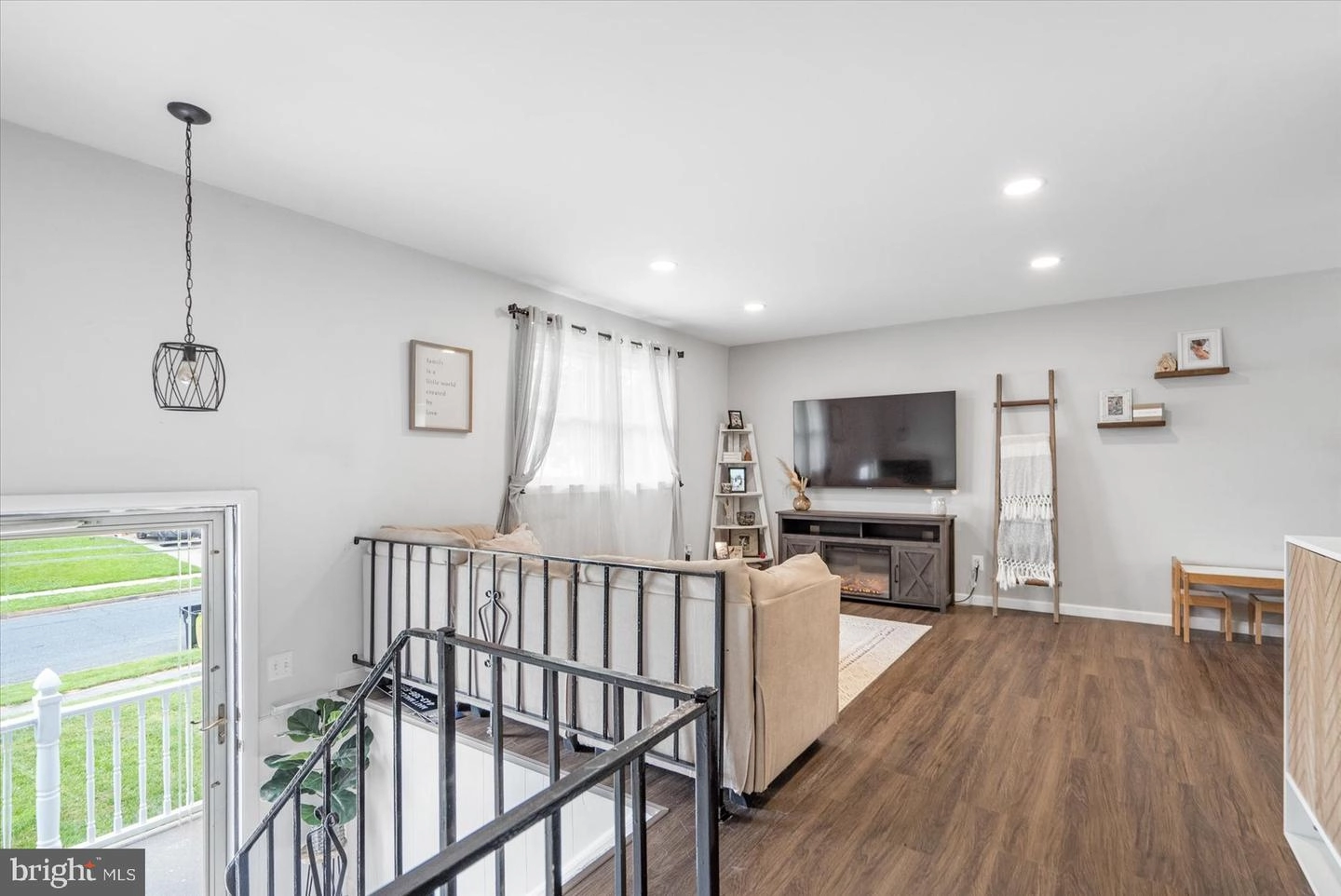 Entry Way - 420 Haslett Rd, Joppa, MD 21085 photo 1 of 13