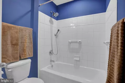 Bath - 401 Rogers Ford Ln, Joppa, MD 21085 photo 1 of 2