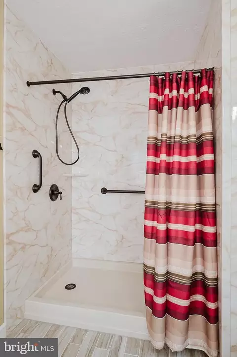 Bath - 3104 Trellis Ln, Abingdon, MD 21009 photo 3 of 4