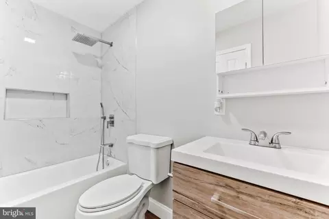 Bath - 1929 Edgewater Dr, Edgewood, MD 21040 photo 1 of 2