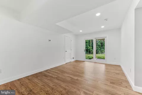 Living - 1929 Edgewater Dr, Edgewood, MD 21040 photo 1 of 5