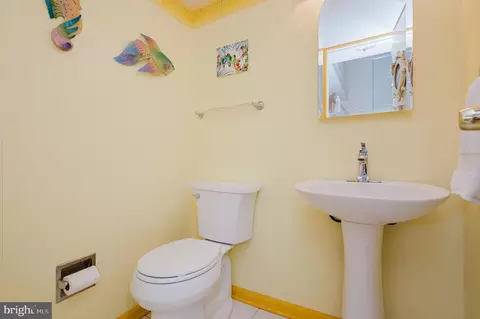 Bath - 103 Beacon Point Ct, Joppa, MD 21085 photo 3 of 3