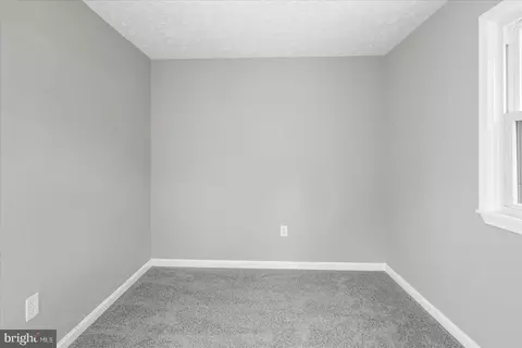 Bedroom - 2215 Pine St, Edgewood, MD 21040 photo 6 of 6