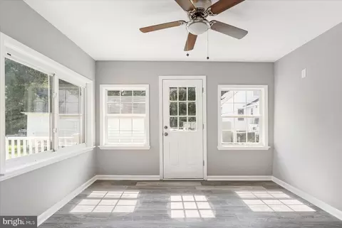 Entry Way - 2215 Pine St, Edgewood, MD 21040 photo 8 of 11