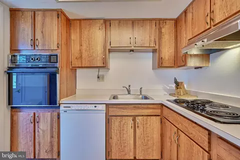 Kitchen - 112 Driftwood Ct, Joppa, MD 21085 photo 2 of 4