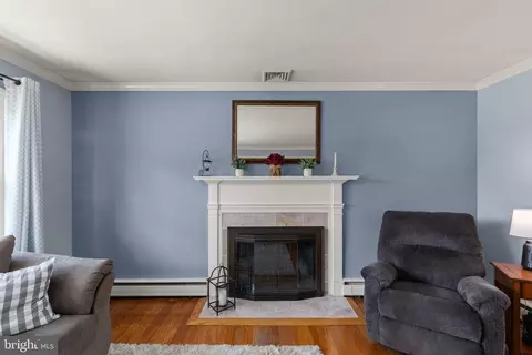 Living - 103 Fidelity Dr, Fallston, MD 21047 photo 4 of 4