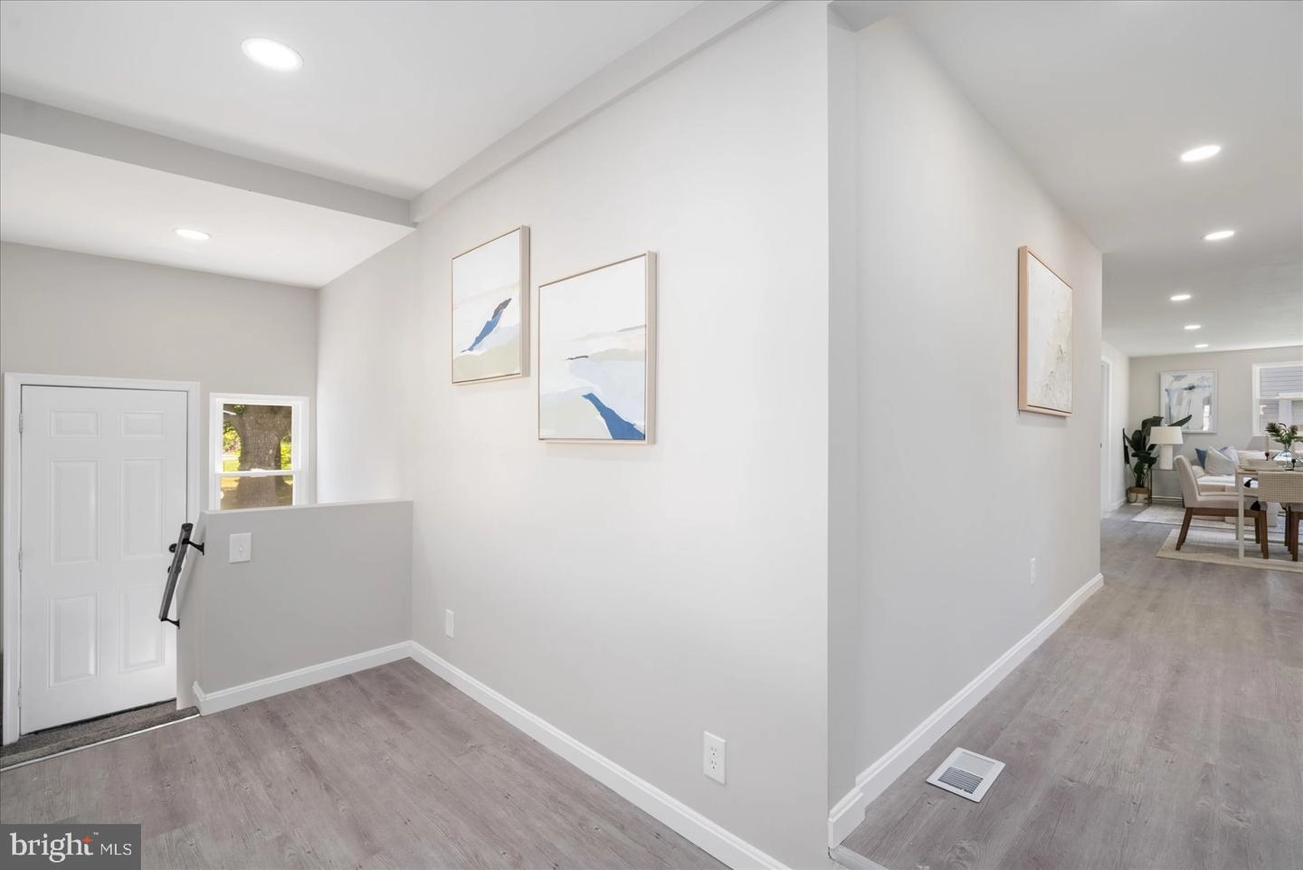 Entry Way - 403 Oak St, Edgewood, MD 21040 photo 4 of 5