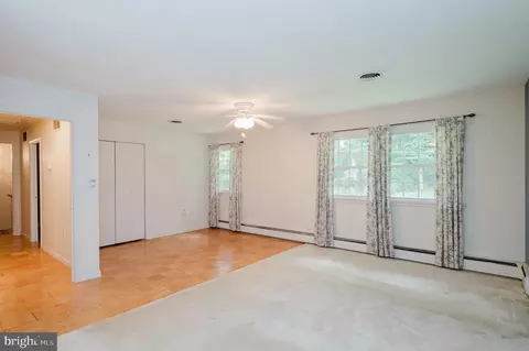 Living - 2006 Pleasantwood Rd, Fallston, MD 21047 photo 13 of 14