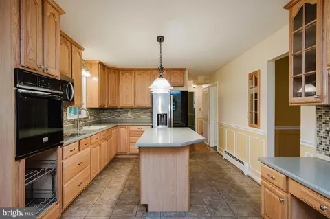 Kitchen - 2006 Pleasantwood Rd, Fallston, MD 21047 photo 4 of 8