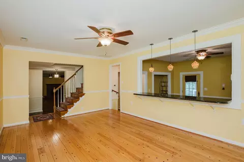 Living - 2006 Pleasantwood Rd, Fallston, MD 21047 photo 10 of 14